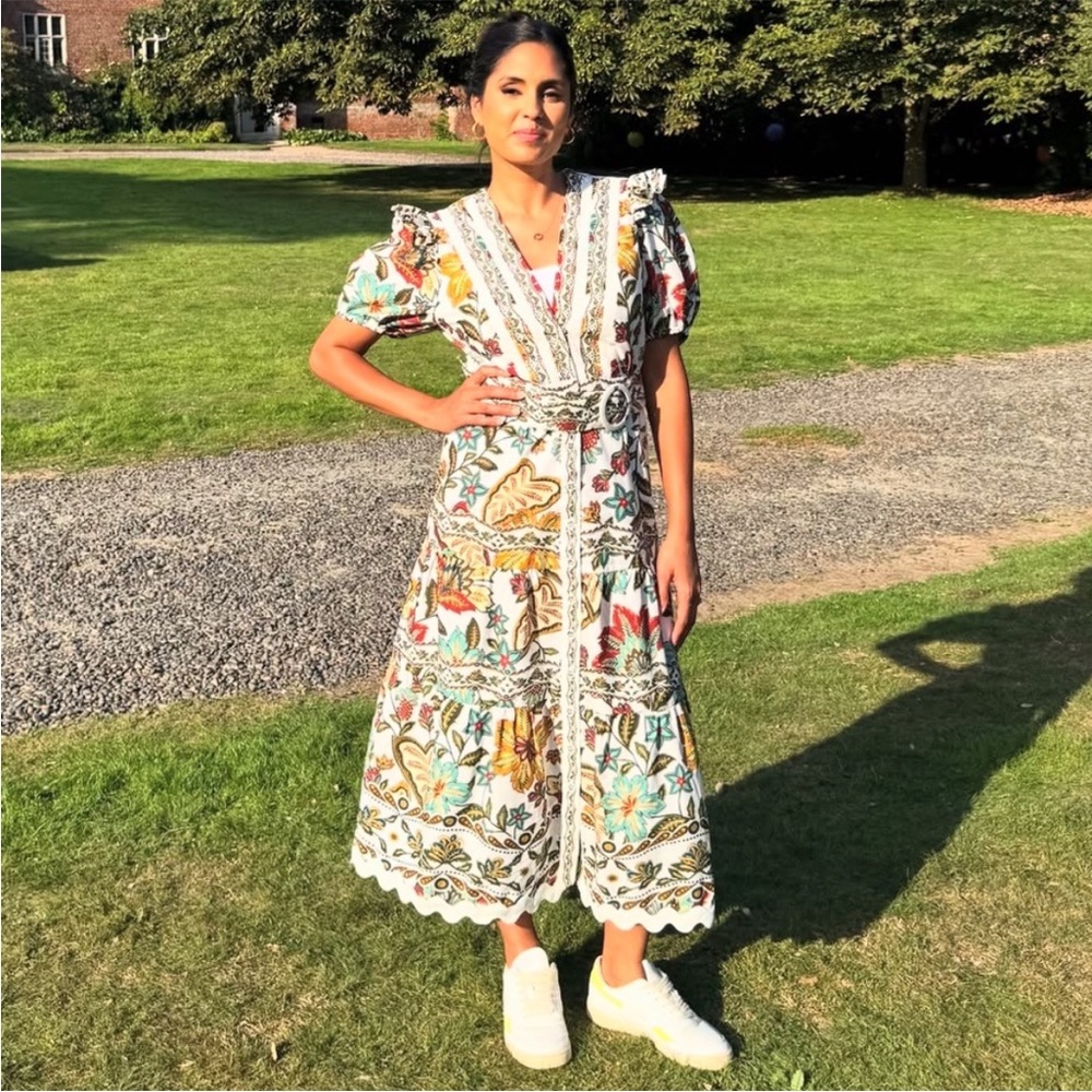 FARM Rio White Floral Embroidered Midi Dress with Multicolor Print